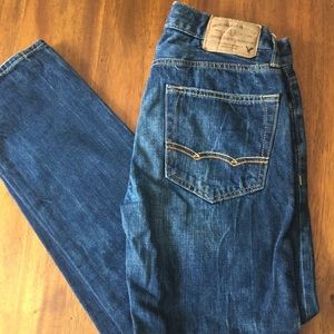 Men's American Eagle Jeans.
